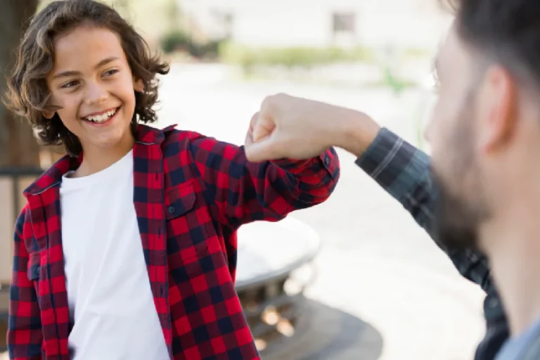 Educação Positiva: Como Aplicar Princípios E Evitar A Permissividade No Dia A Dia Da Criança