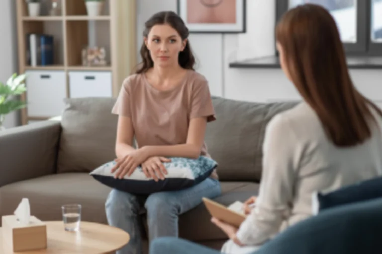 mulher numa sessão de psicologia